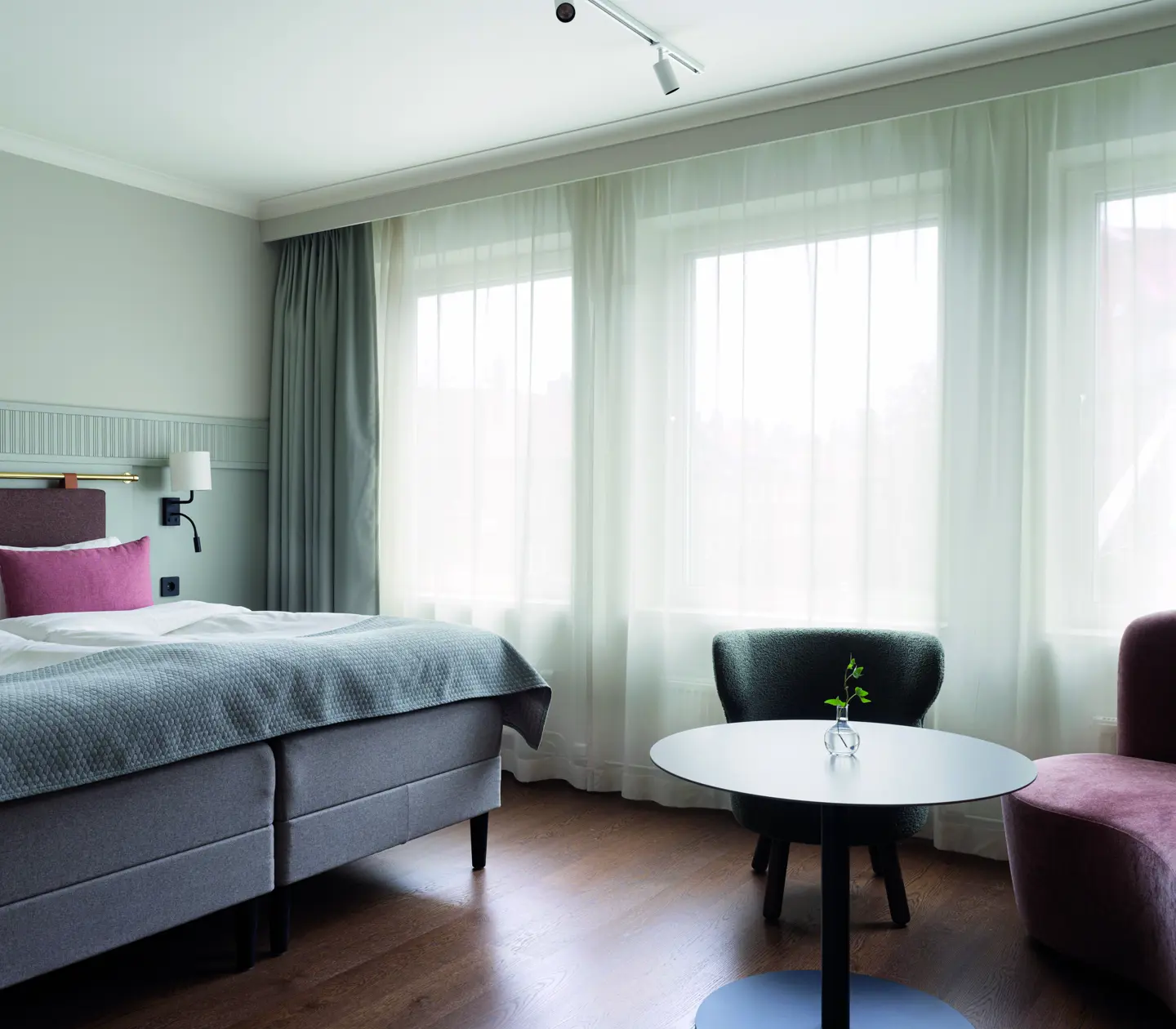 A room with a double bed
