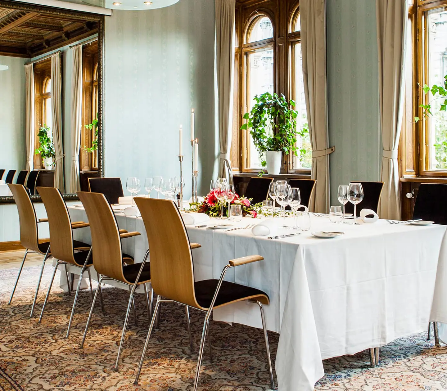 Vy över Maharadjasalen på Elite Plaza Hotel