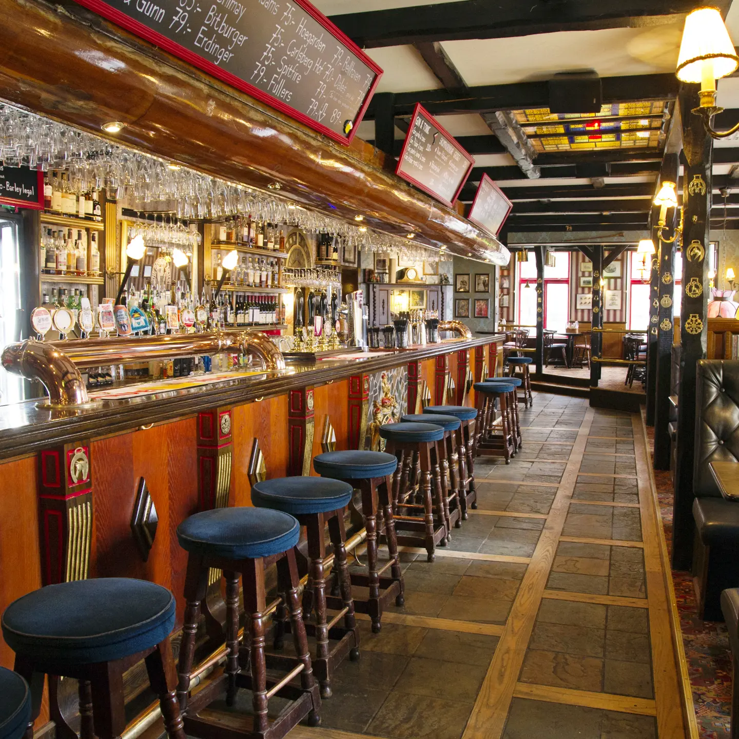 A british style bar