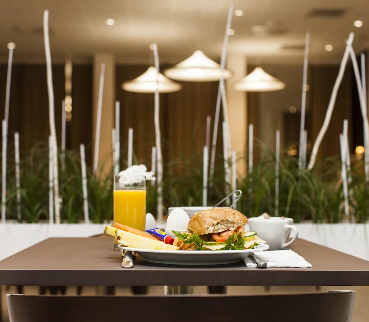 Breakfast in a chill environment