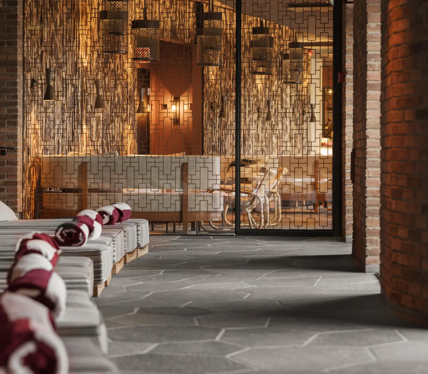 Indoor pool in Vana Spa in Borlänge